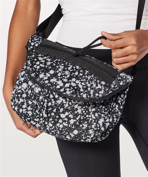 lululemon crossbody festival bag.